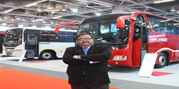 कार ‌निर्माता कंपनियों ने दिखाई नई तकनीक