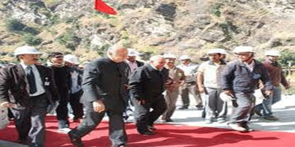 विपरीत परिस्थितियों में भी किया जाएगा बचाव कार्य: सुशील कुमार शिंदे