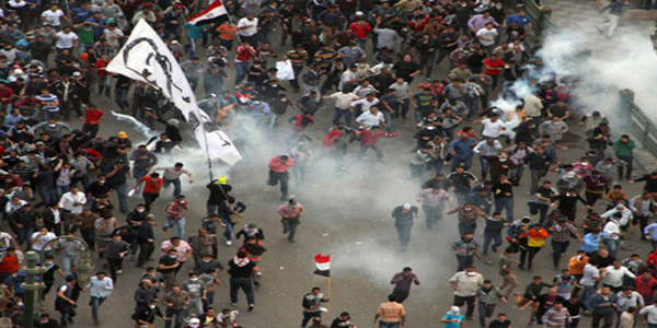 मुर्सी समर्थकों और विरोधियों में झड़प, 1 मरा 10 घायल