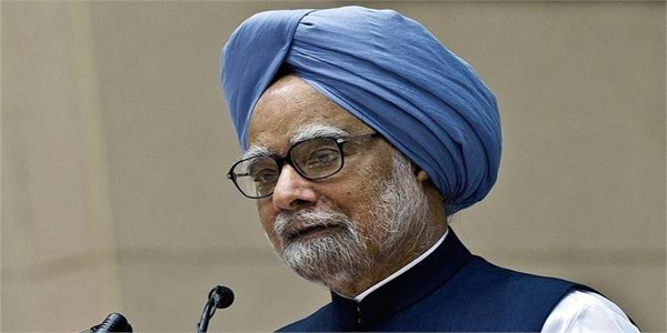 सीरिया में सत्ता परिवर्तन के लिए युद्ध के पक्ष में नहीं: मनमोहन सिंह