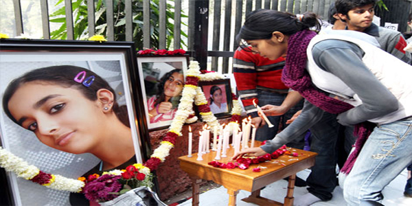 आरूषि हत्याकांड: कोर्ट ने तलवार दंपति की याचिका खारिज की