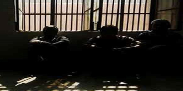 भारतीय अमेरिकियों से लूटपाट में तीन लोगों को 30 वर्ष की कैद