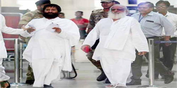 आसाराम और नारायण साईं पर अब किडनैपिंग का मामला