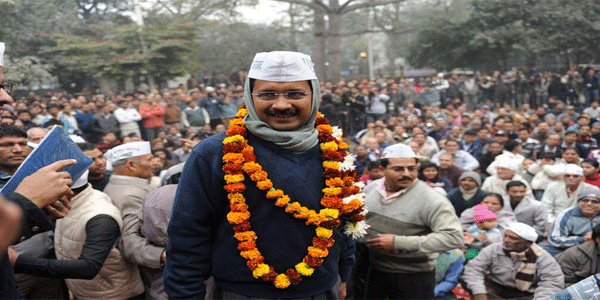 स्टिंग ऑपरेशन: केजरीवाल बोले, फाइलों की जिम्मेदारी चीफ सेक्रेटरी की