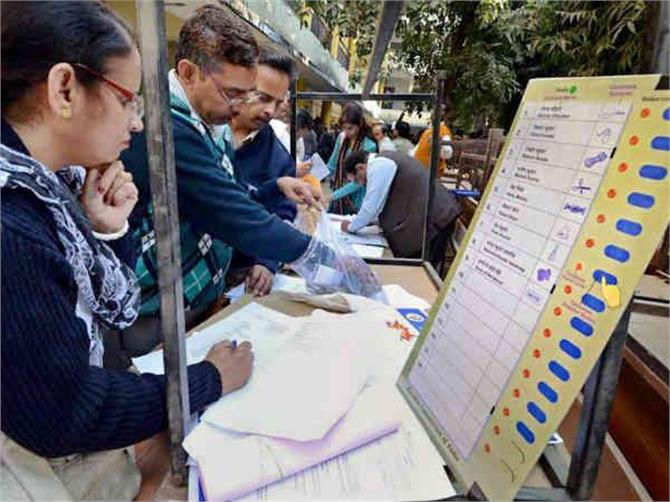 मध्य अप्रैल से 5-6 चरणों में होंगे लोकसभा चुनाव