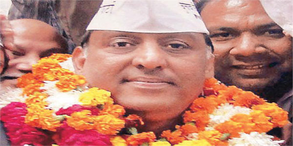 AAP को बड़ा झटका, राजेश गर्ग पुलिस हिरासत में